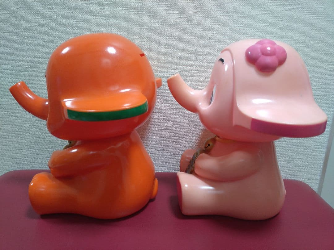 佐藤製薬　招き千万両サトちゃん　サトコちゃん非売品　大きな貯金箱 26cm