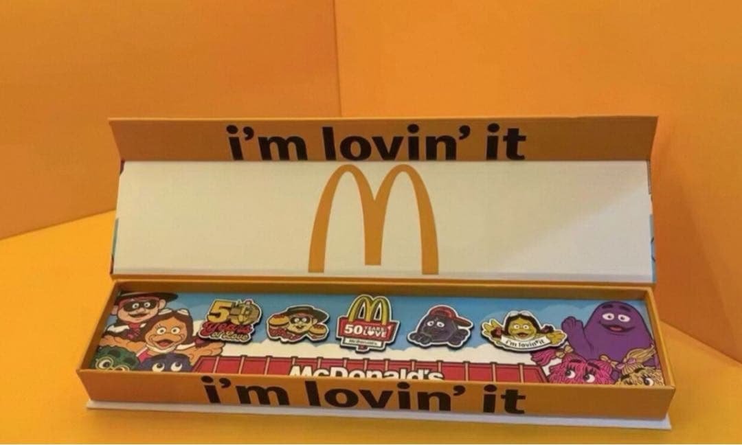 マクドナルド 50週年香港限定　バッジ　ボックス　コレクション　日本未発売