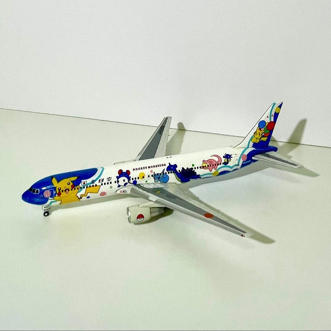 箱あり全日本ボーイング767-381ポケモン塗装ジェットダイキャスト模型