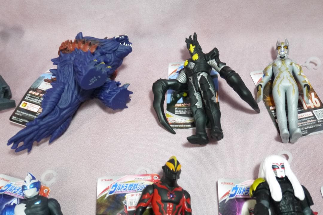 ウルトラヒーローシリーズ　ウルトラ怪獣シリーズ　タグ付きソフビ28体