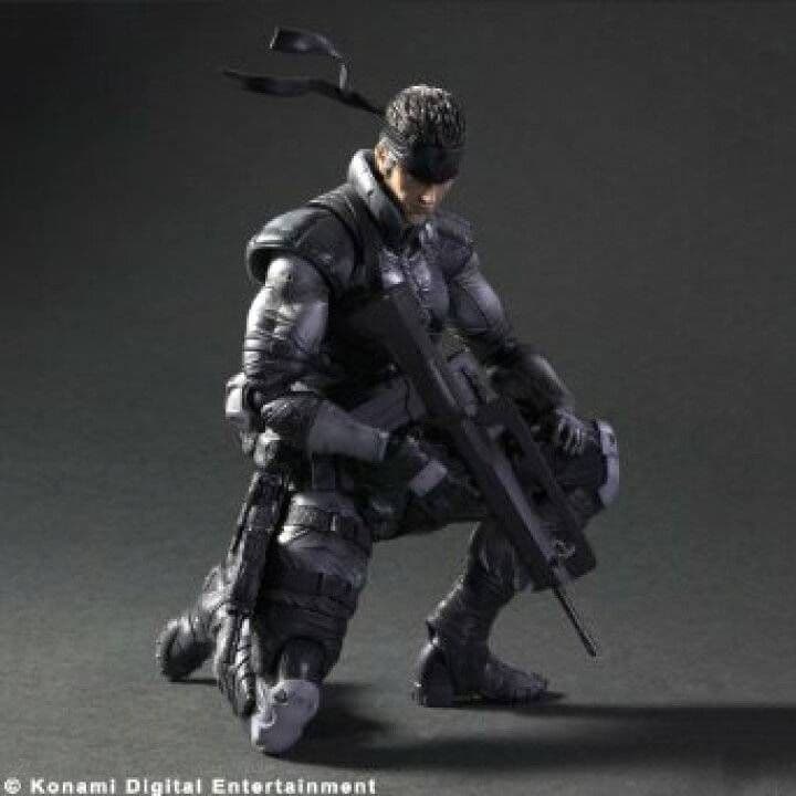 新品　プレイアーツ改　ソリッドスネーク L GEAR　メタルギアソリッド