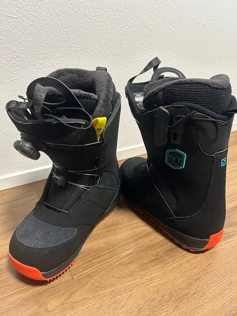 【ほぼ新品】SALOMON IVY スノーブーツ　23.5 ブラック×オレンジ