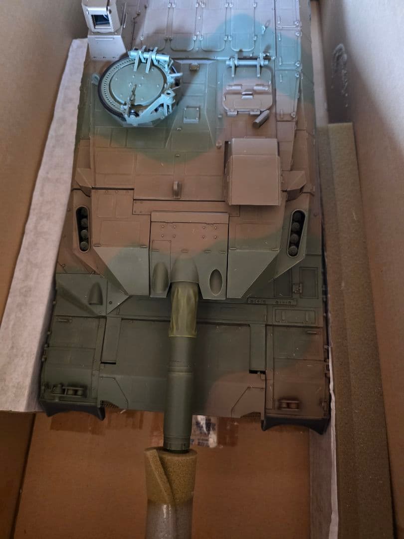 TAMIYA TYPE 10 TANK 1/16スケール