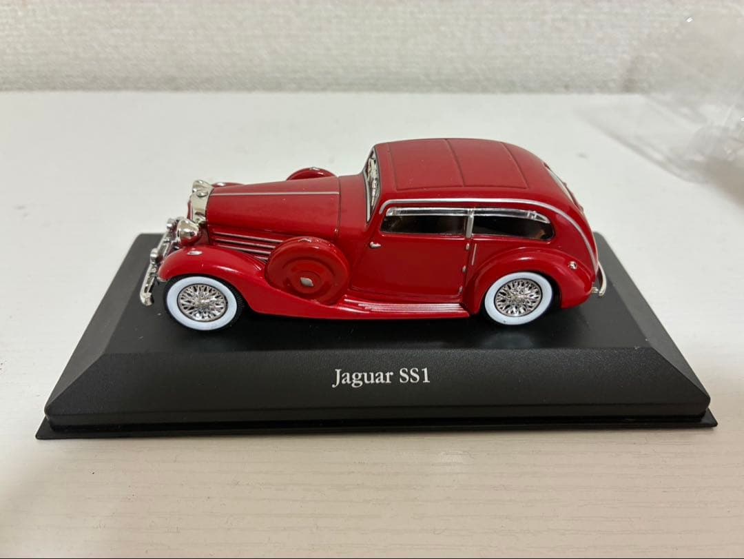 【値下げ】Jaguar SS1 ミニカー 赤色 箱付き