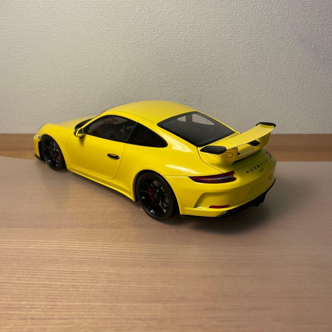 ミニチャンプス　ポルシェ 911 GT3 イエロー 1/18 ミニカー