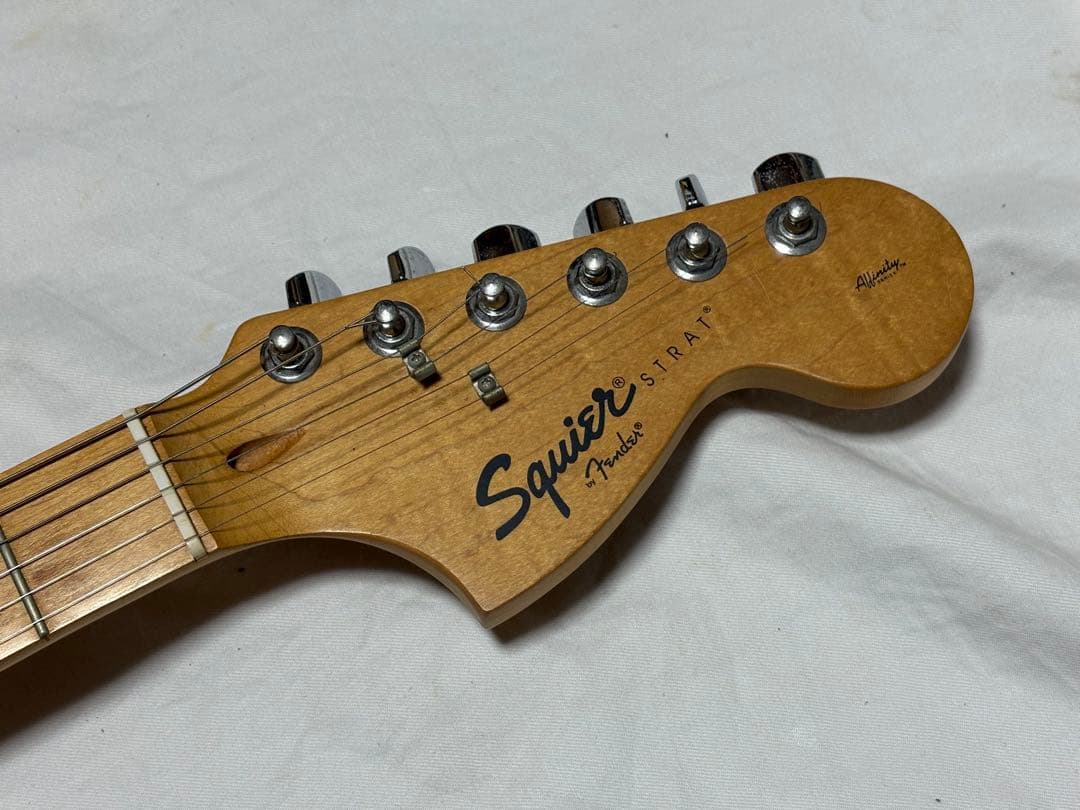 u*a様 Squier by Fender エレキギター　ソフトケース付1916