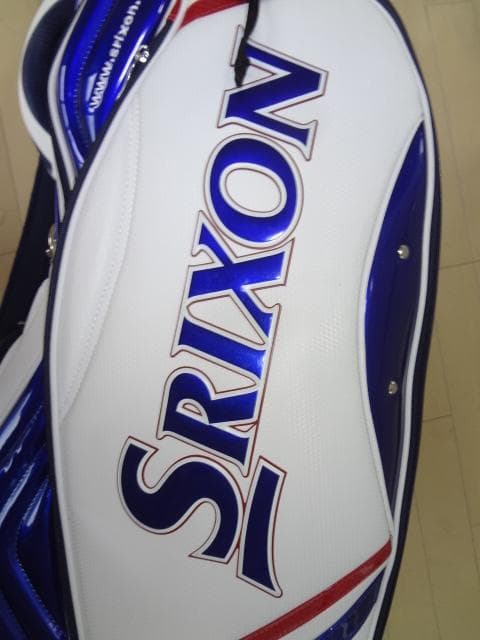 ノリッキー様スリクソン 9.5型キャディバッグ (GGC-S145) 美品
