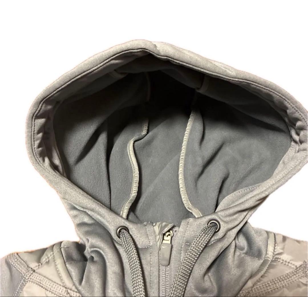 Nike フード付きジャケット グレー