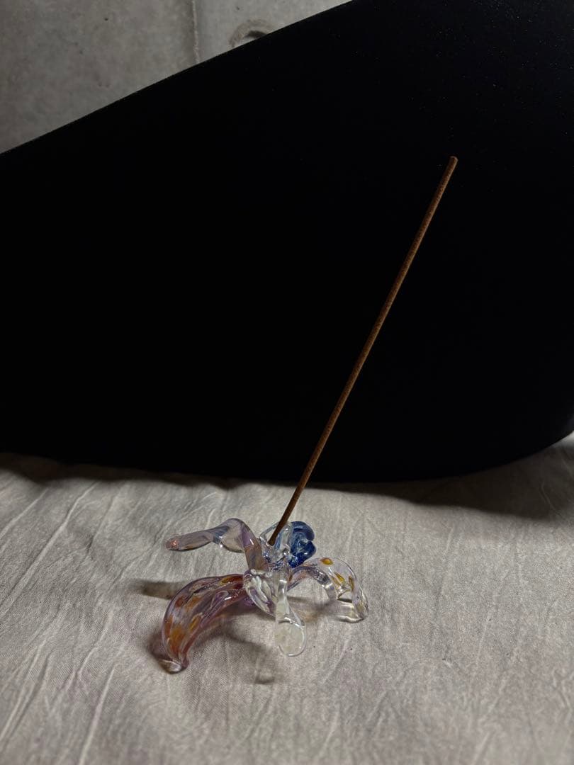 ガラス製 花の形状 お香立て