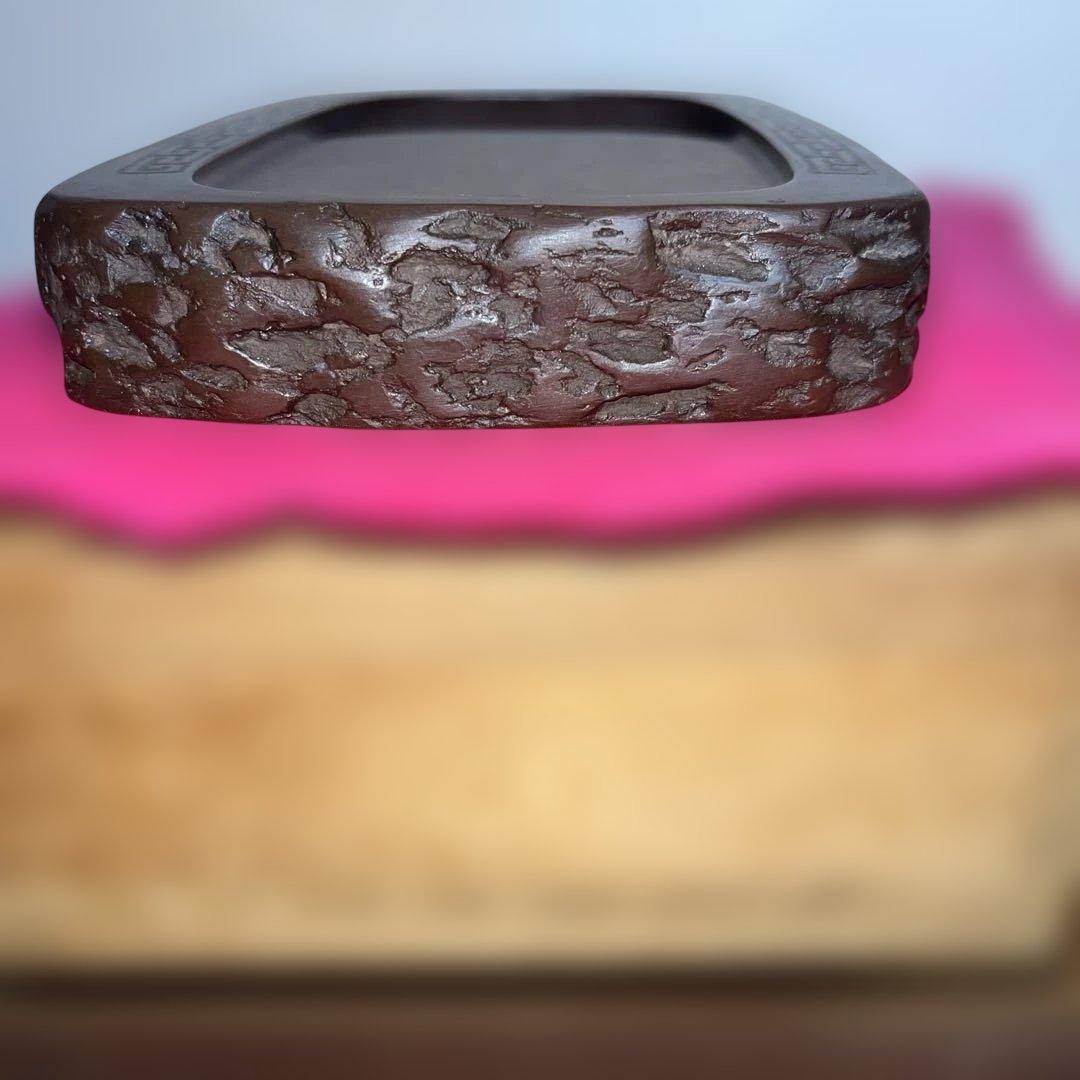 ⭕️赤間硯　堀尾信夫　日本工芸会正会員　野面硯　T字彫刻　小四六　美品　女性好み作