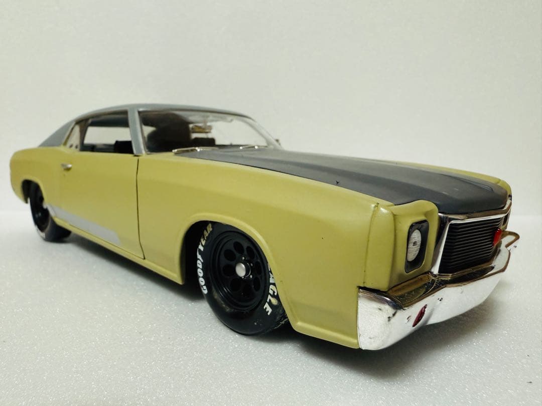 '70 Chevyシボレー Montecarloモンテカルロ 1/18 ワイスピ