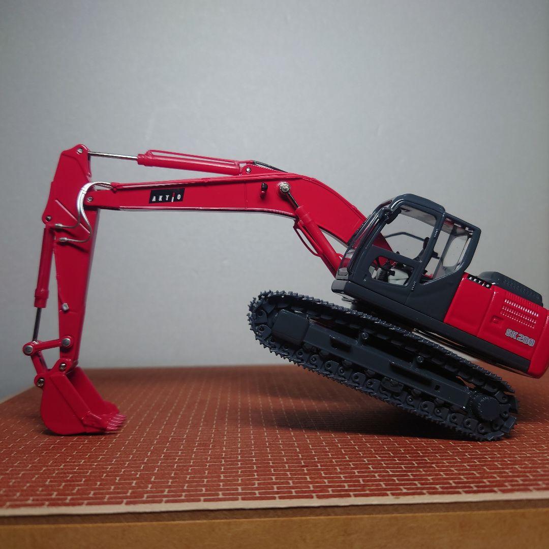 KOBELCO SK200(アクティオ) 油圧ブレーカ&リフマグ コベルコ