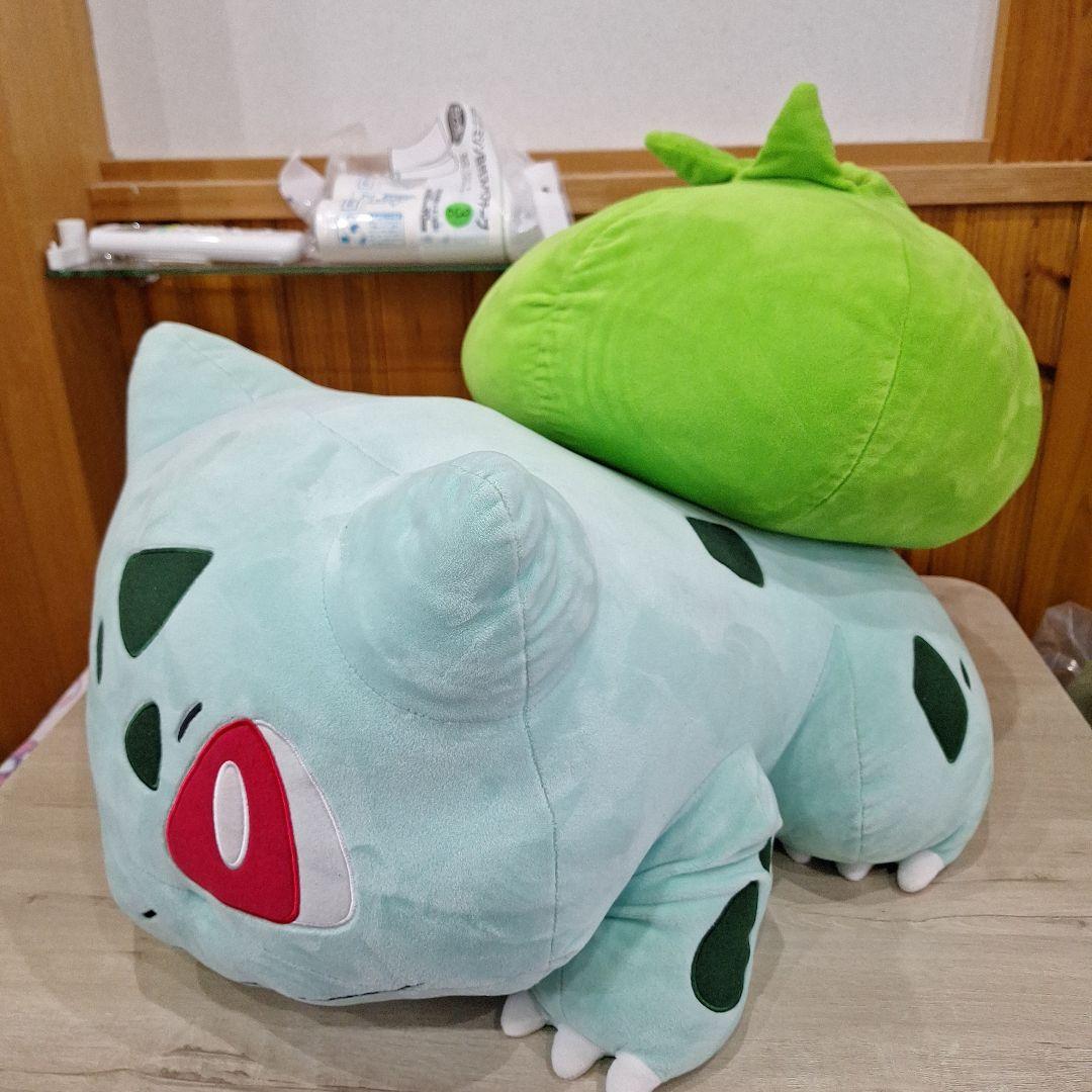 ポケモンセンター　等身大　フシギダネ　ゼニガメ　ヒトカゲ　ぬいぐるみ
