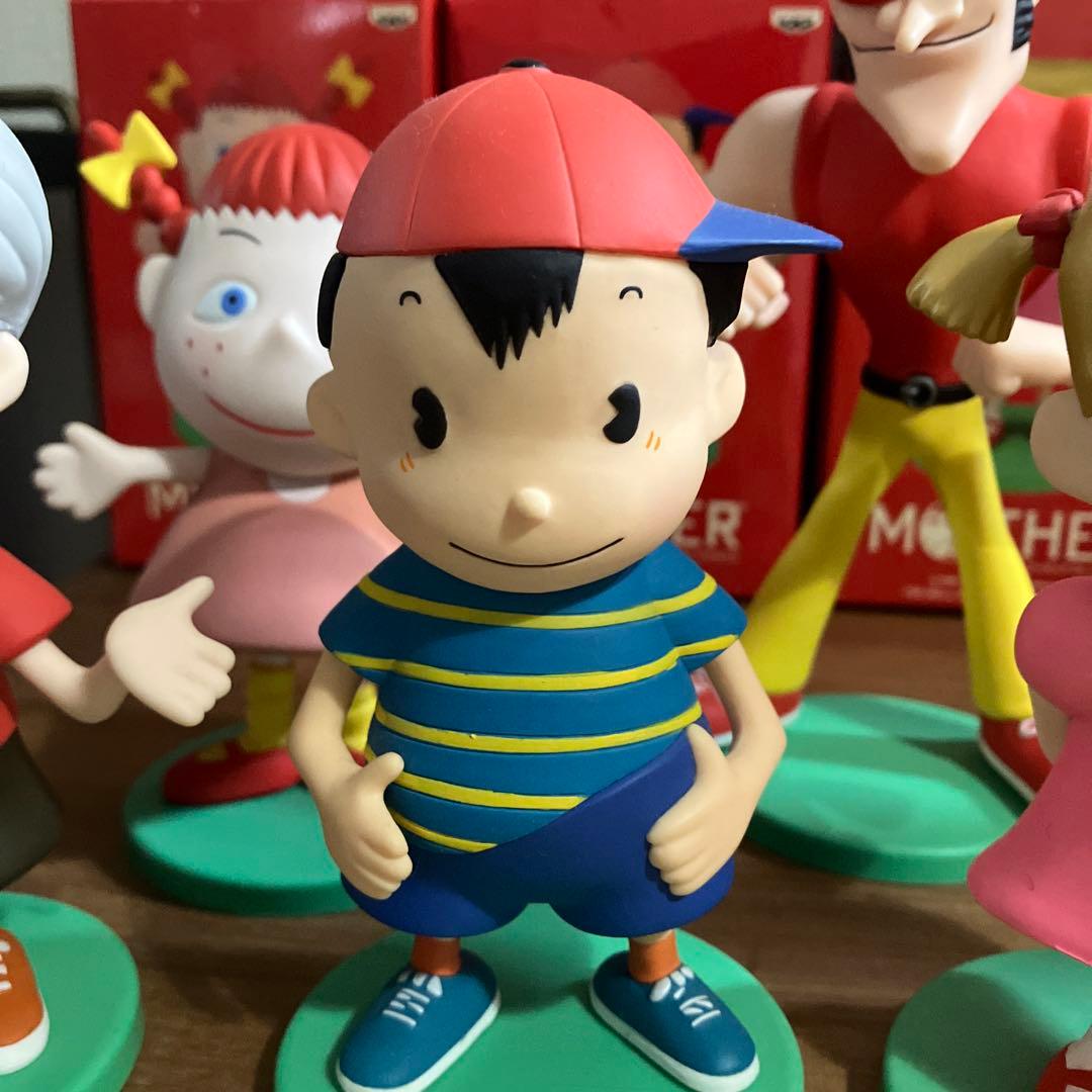 MOTHERフィギュアセット　プライズ