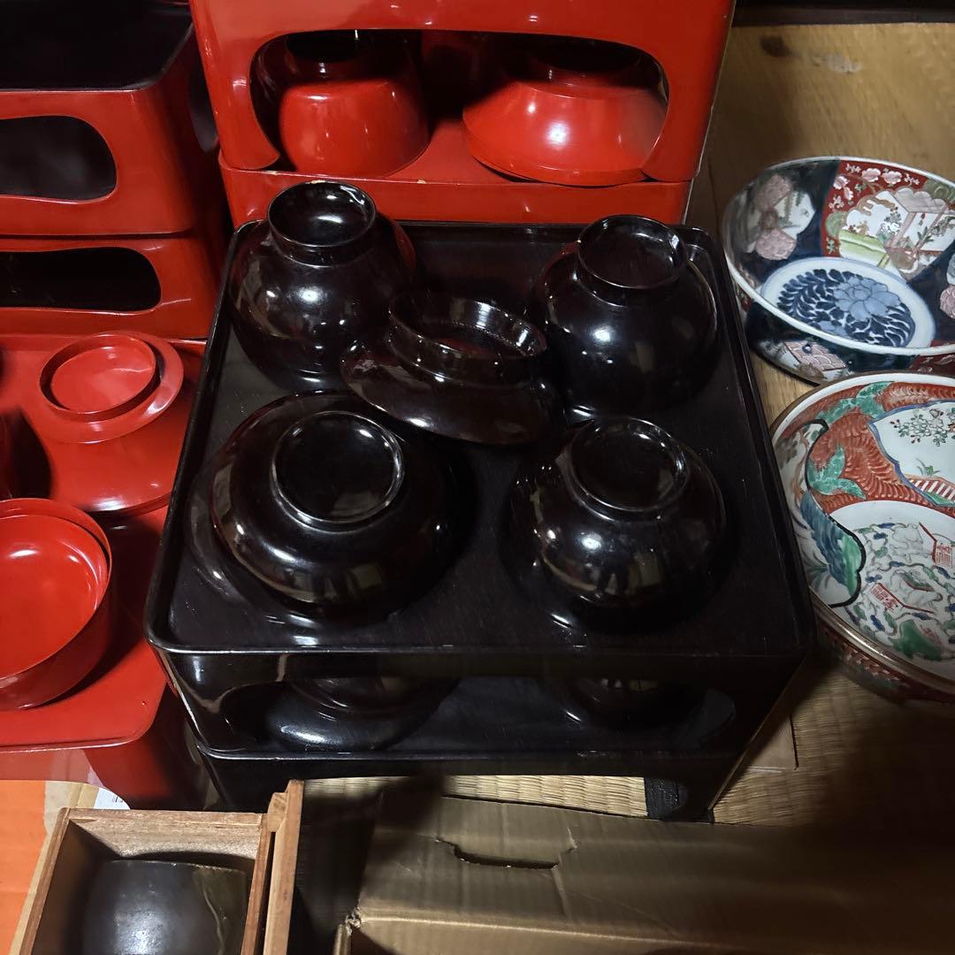 輪島塗り　赤　黒　御前　セット　茶碗　徳利　皿　工芸品　陶芸　バラ売りです。