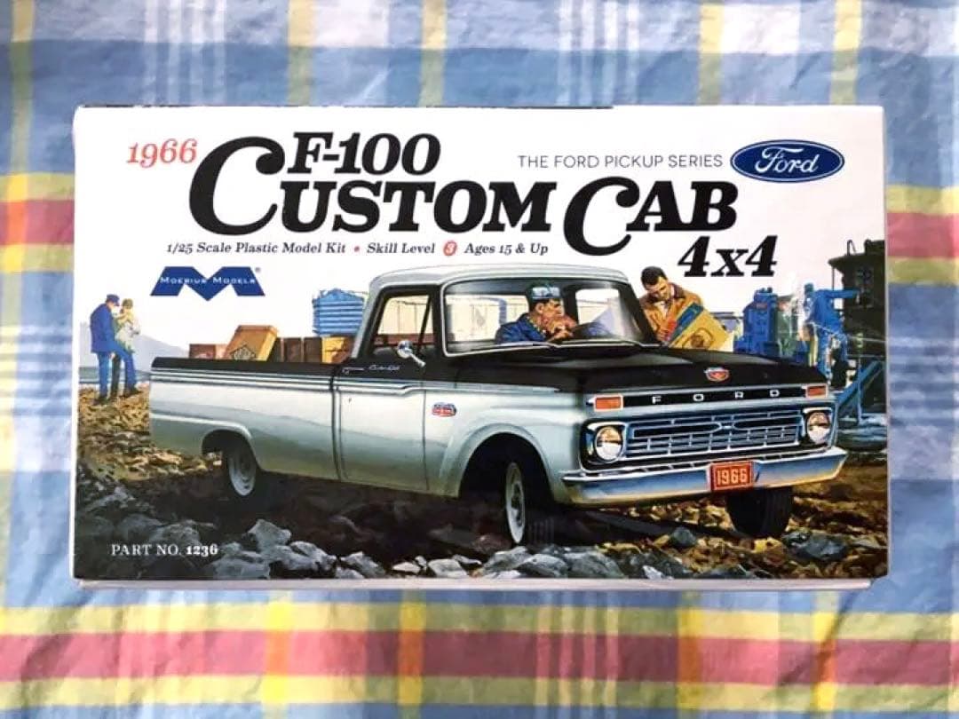 メビウスモデル 1/25 フォード F-100 カスタムキャブ 1966年型