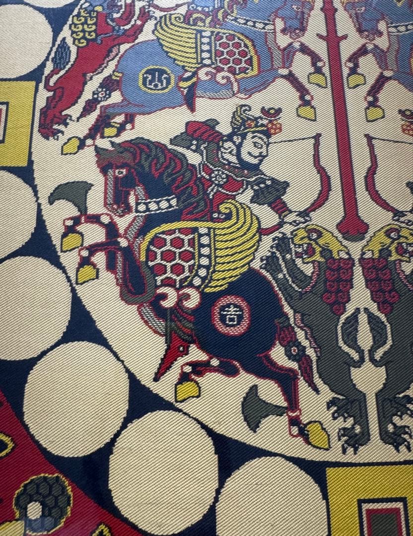 四天王獅猟文様錦　獅子狩文錦　掛額　龍村平蔵謹模　国宝法隆寺蔵　龍村美術織物