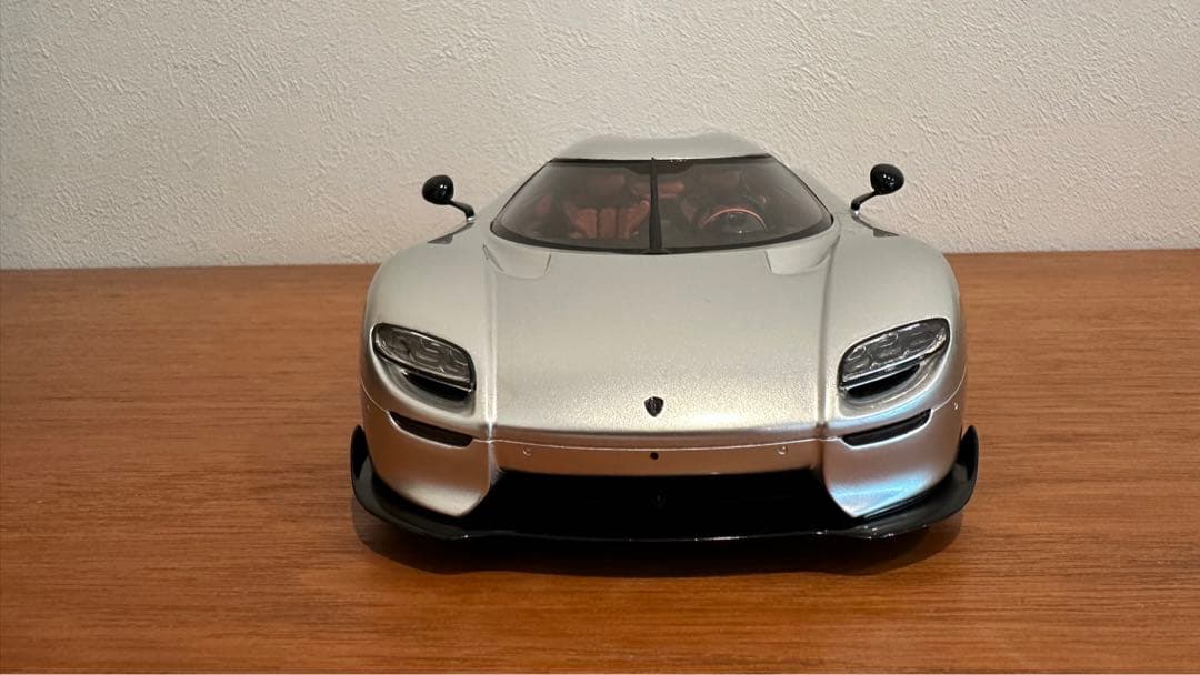 マ*イ様 GT SPIRIT 1/18 ケーニグセグ CC850 (シルバー)