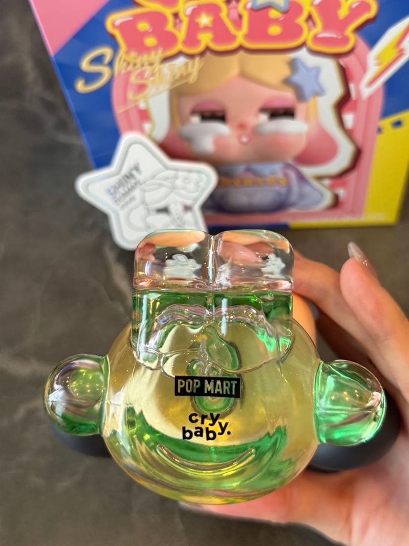 正規品　popmart crybaby fragrance 香水　フレグランス