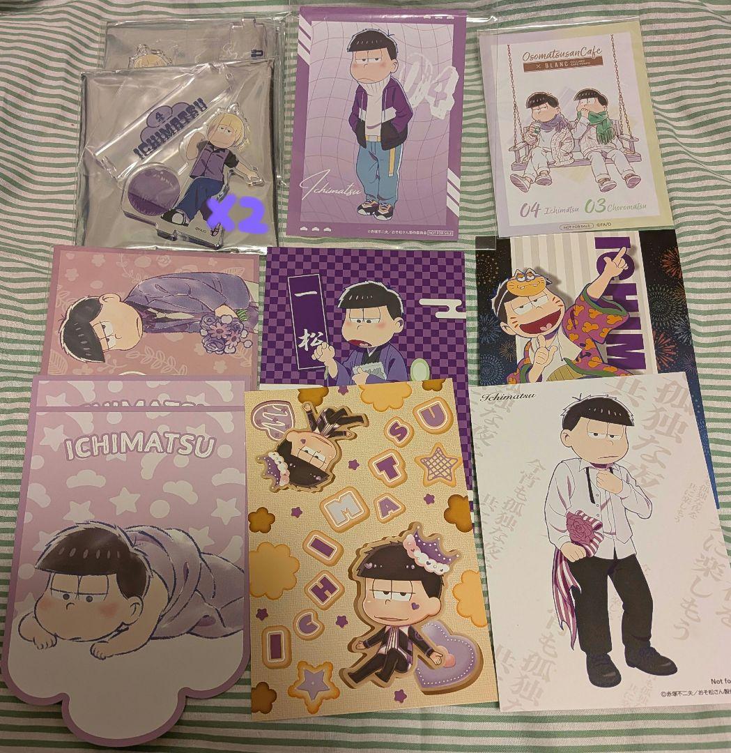 おそ松さん　一松中心　まとめ売り　紙類　缶バッジ　アクキー等 レアあり