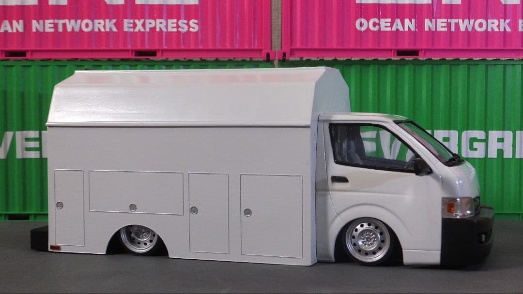 1/24 200系　ハイエース　KUV 仮想USDM 北米仕様　JDM