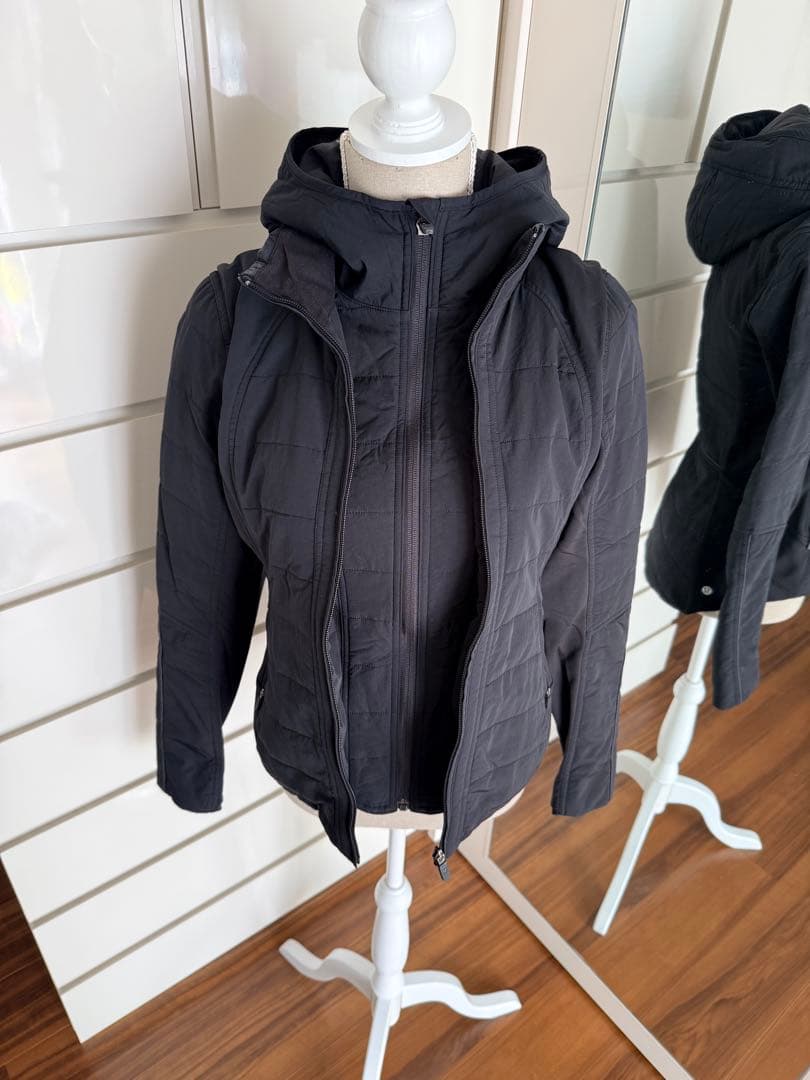 Lululemon レディースランニングジャケットS size ブラック