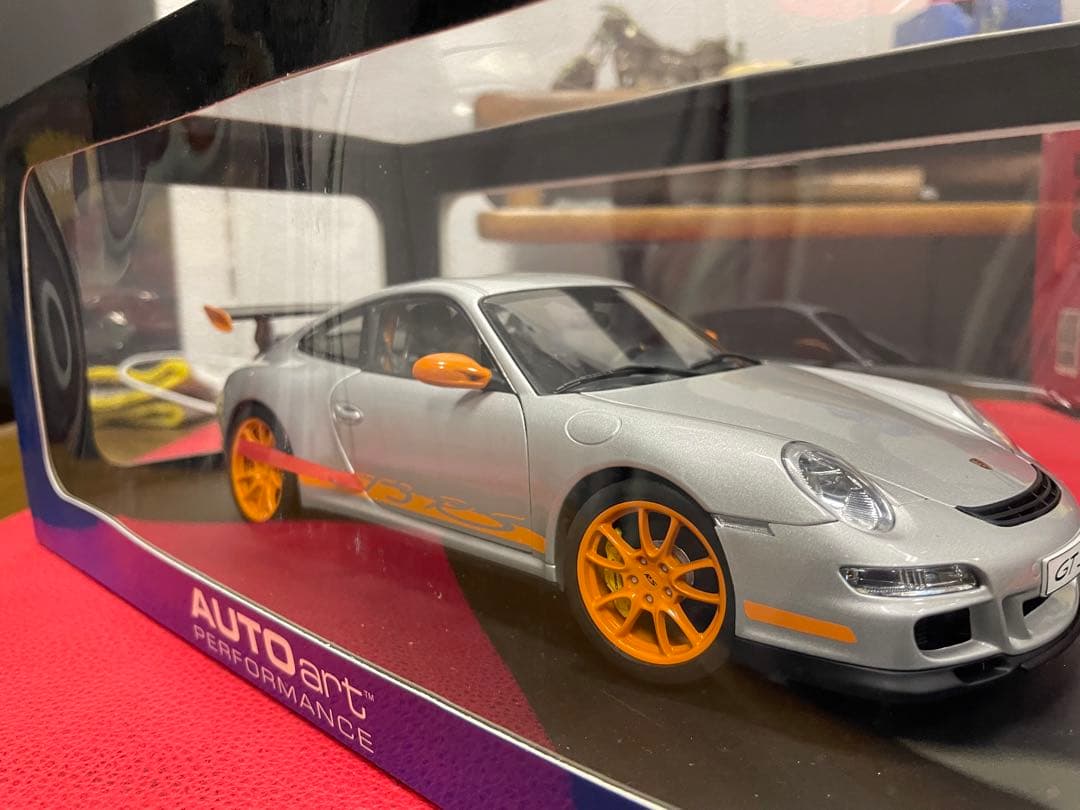オートアート　ポルシェ997 GR3 RS