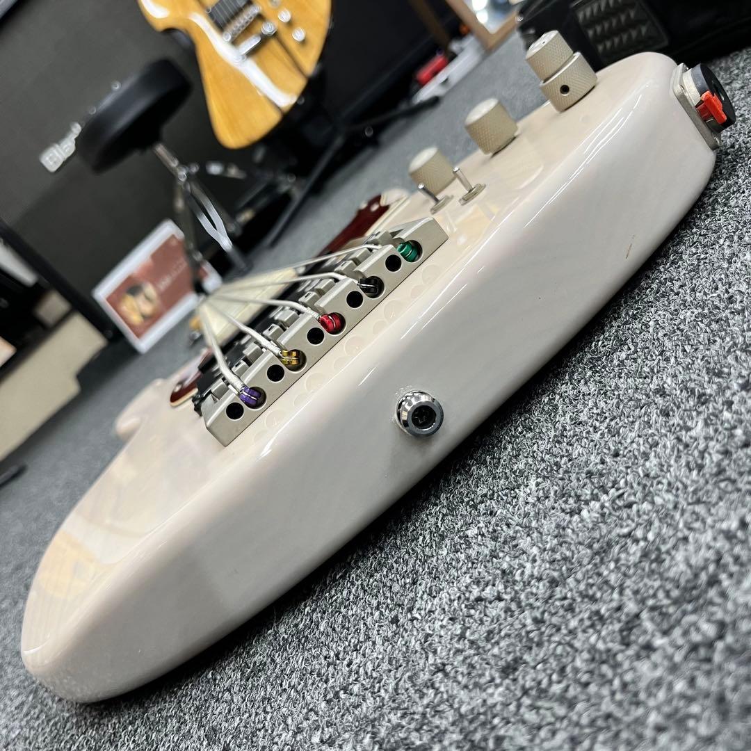 【11080】CORT GB75 5弦べース アッシュボディ ホワイト
