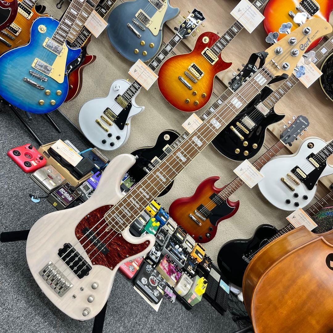 【11080】CORT GB75 5弦べース アッシュボディ ホワイト