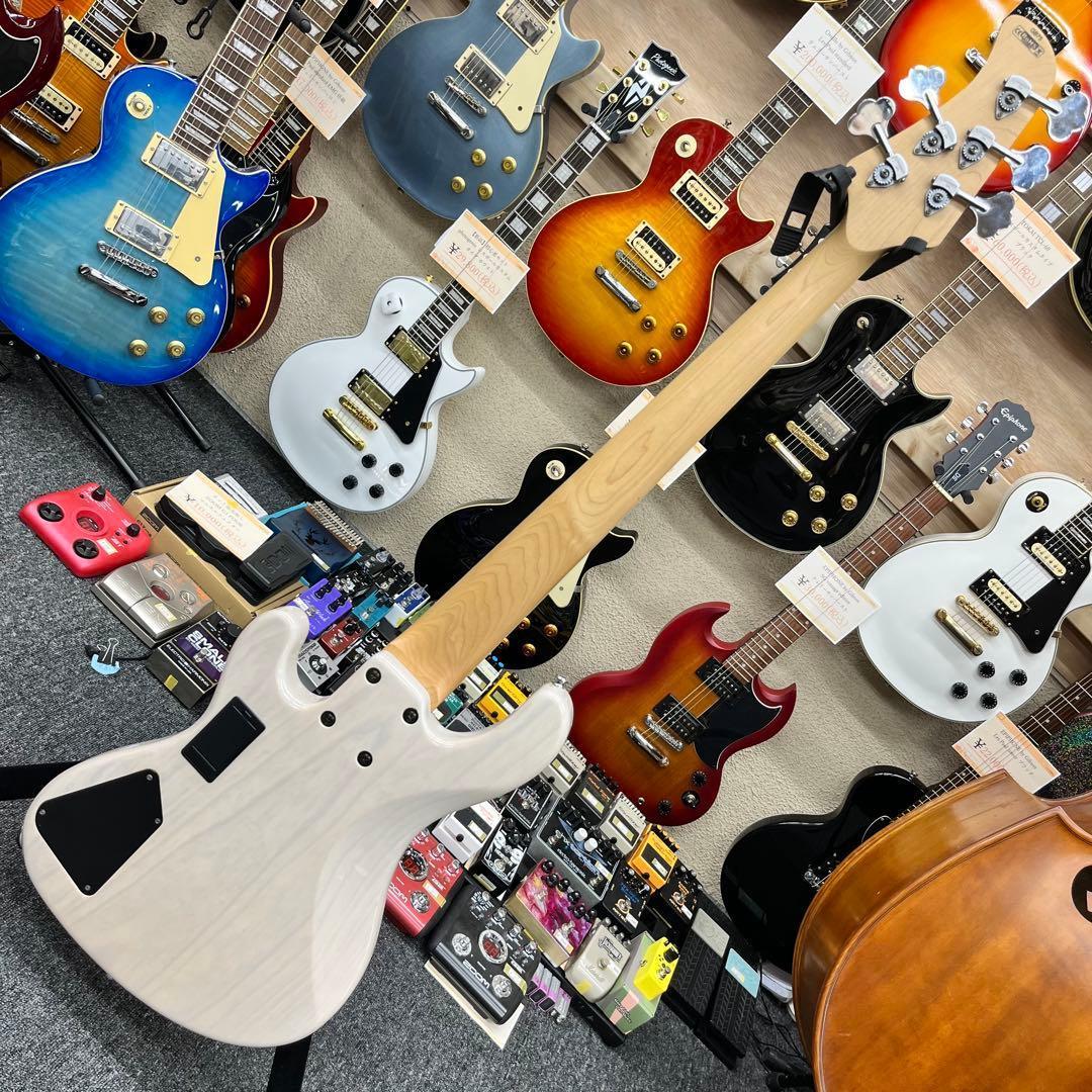 【11080】CORT GB75 5弦べース アッシュボディ ホワイト