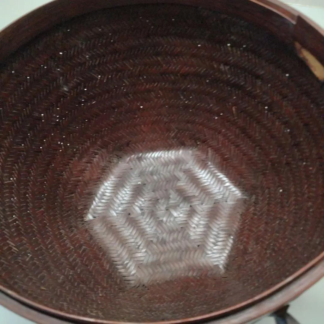 ★細かい竹編みの蓋つき籠（昭和時代）