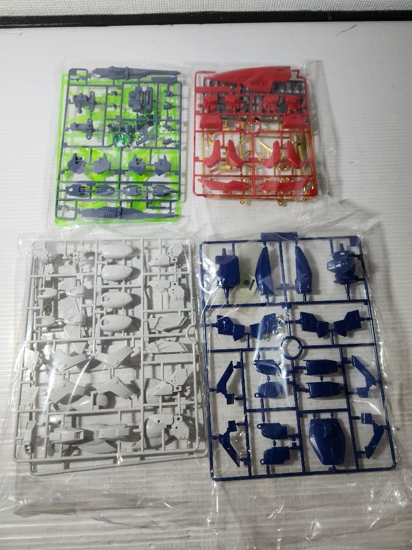 HG 新機動戦記ガンダムW 1/100 プラモデル 4箱セット 未組立保管品