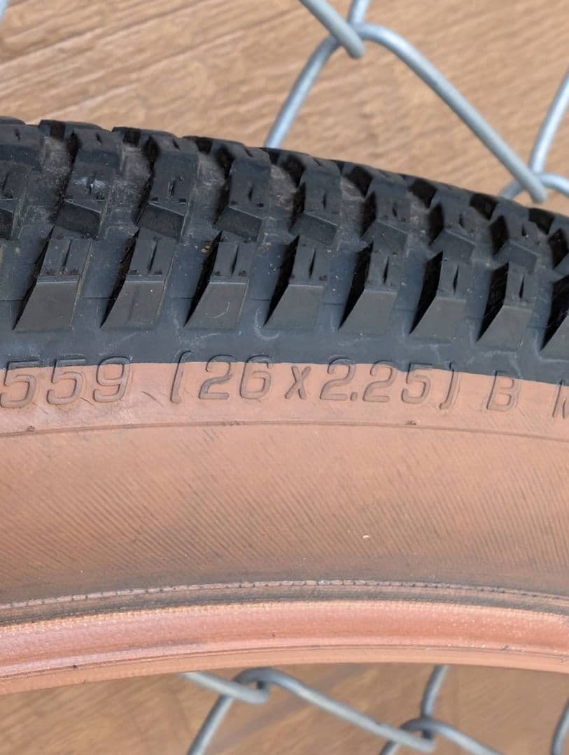 CRUSTカーゴフォーク(1-1/8インチ) + Fホイール+前後タイヤセット
