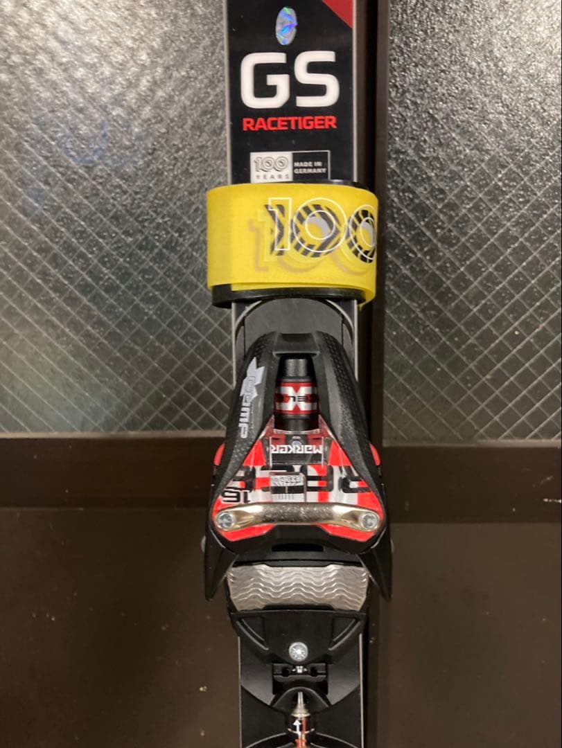 Völkl GS Racetiger 30