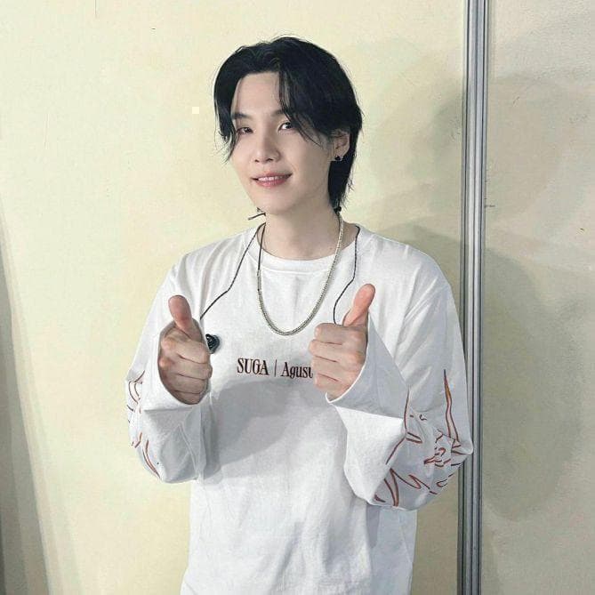 BTS　ユンギ　Tシャツ　D-DAY　L　ロングスリーブ　ロンT　新品