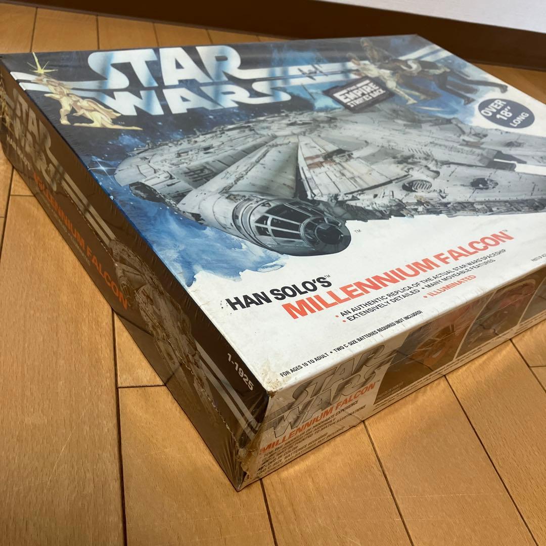 ミレニアム・ファルコン　mpc 未開封