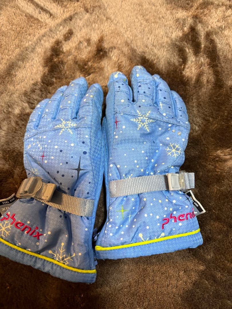 お値下げPhoenix 3点セット子供用 スキーウェア 130サイズ　キッズ手袋