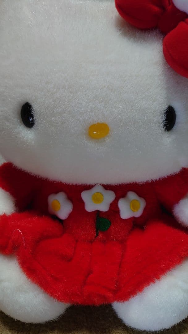 ハローキティ ぬいぐるみ 赤いドレス