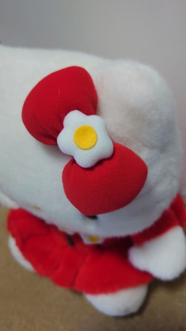 ハローキティ ぬいぐるみ 赤いドレス
