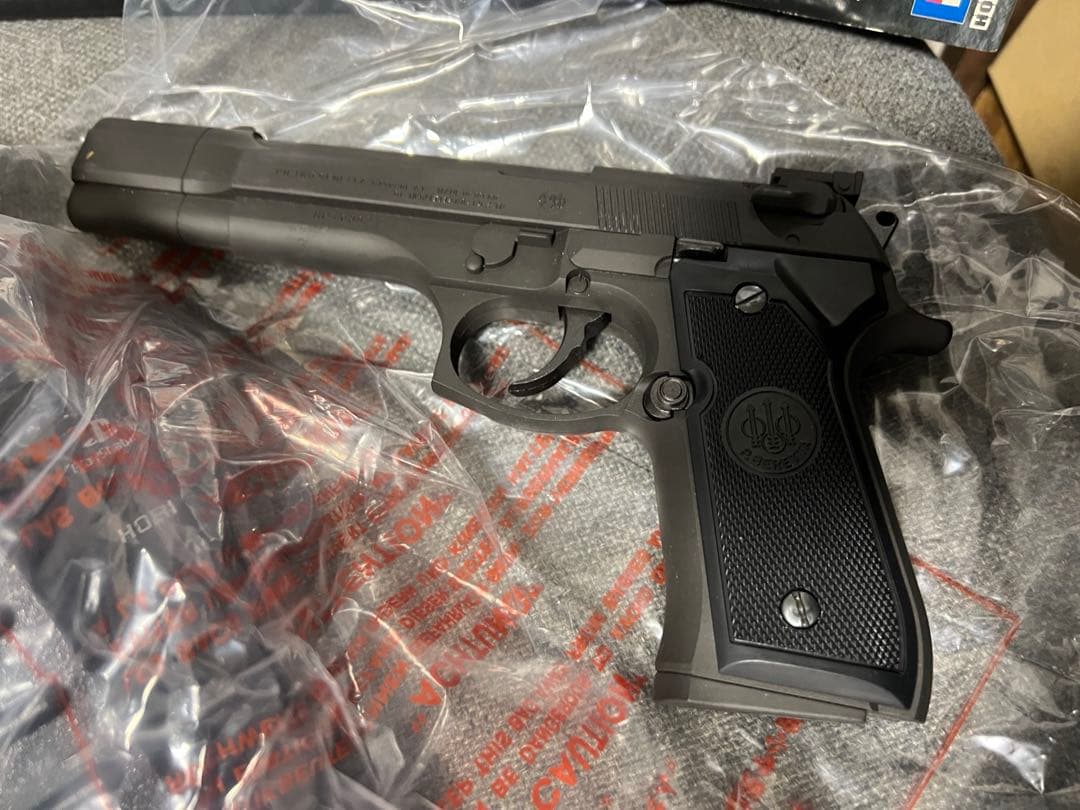 【激レア美品】プレイステーション用銃型コントローラ　BERETTA M92FS