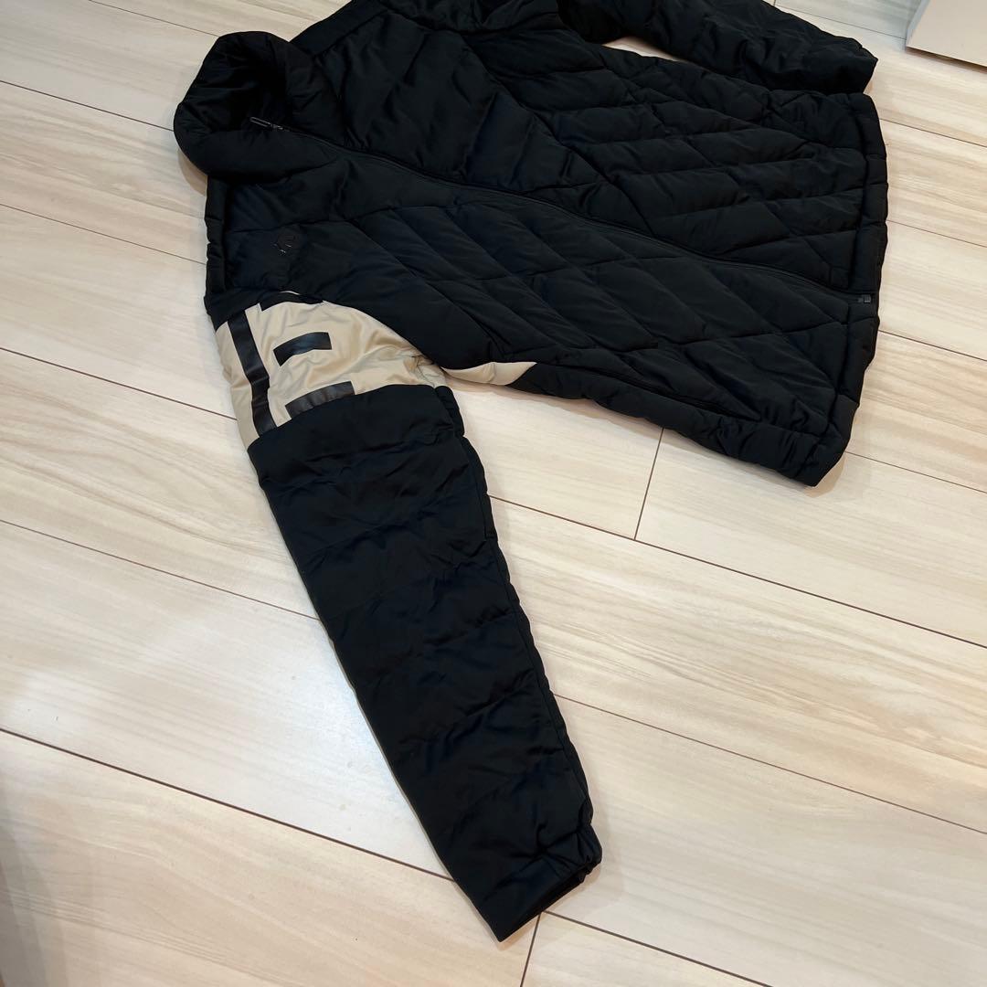美品　高級ライン　プレイ　ダウン　半額以下　スーパーストレッチ　ハイブリッド