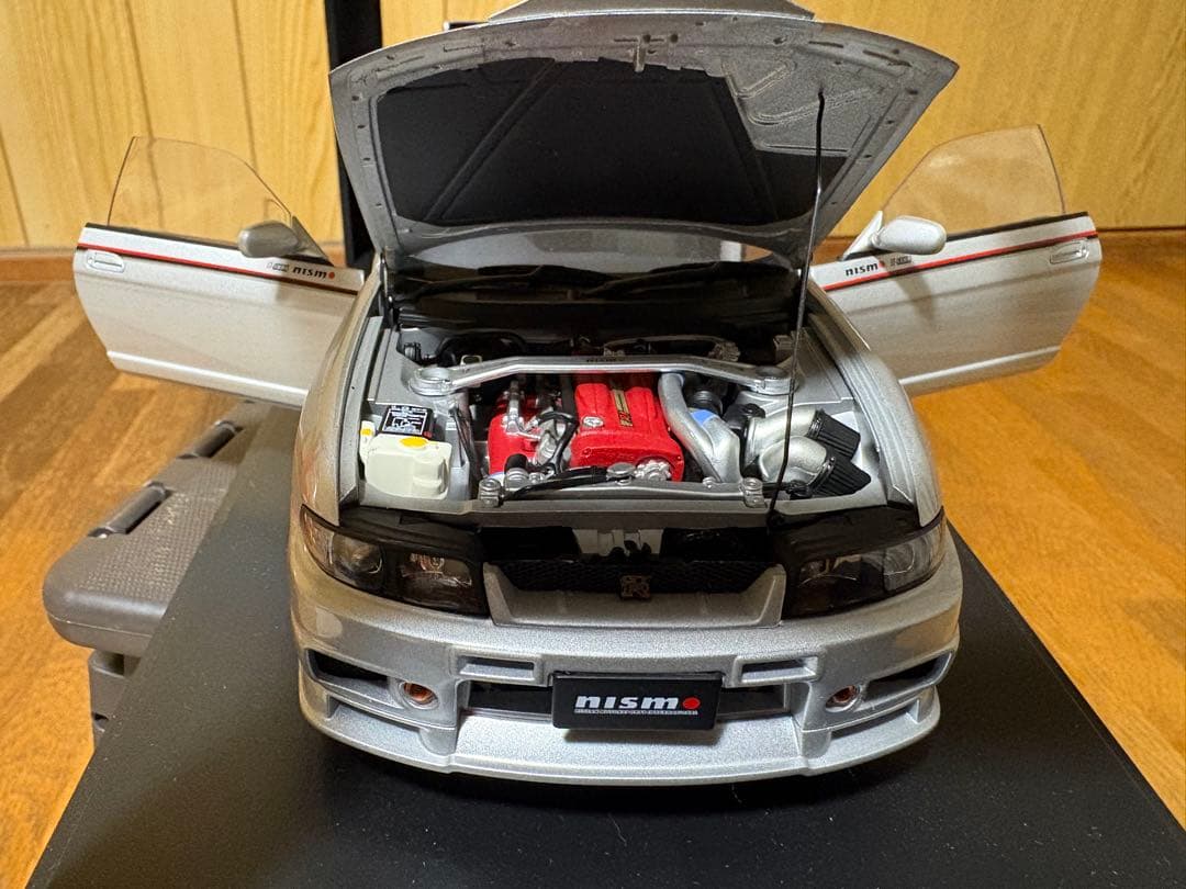 1/18 オートアート ニスモ スカイライン R33 GT-R NISMO