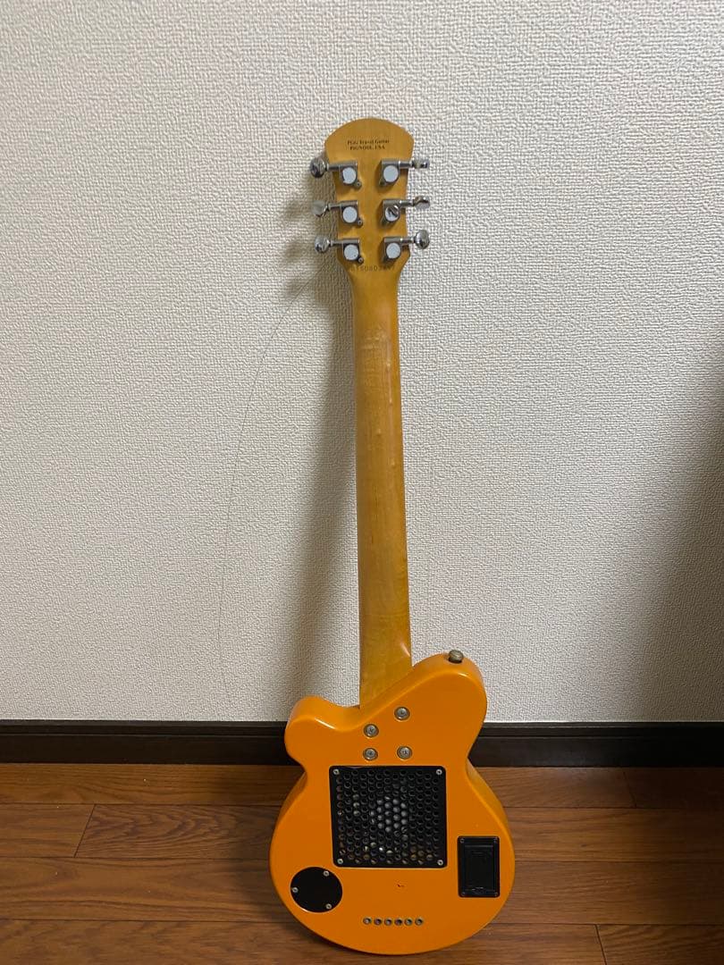 。pignose ピグノーズ　ミニエレキギター　弦切れあり