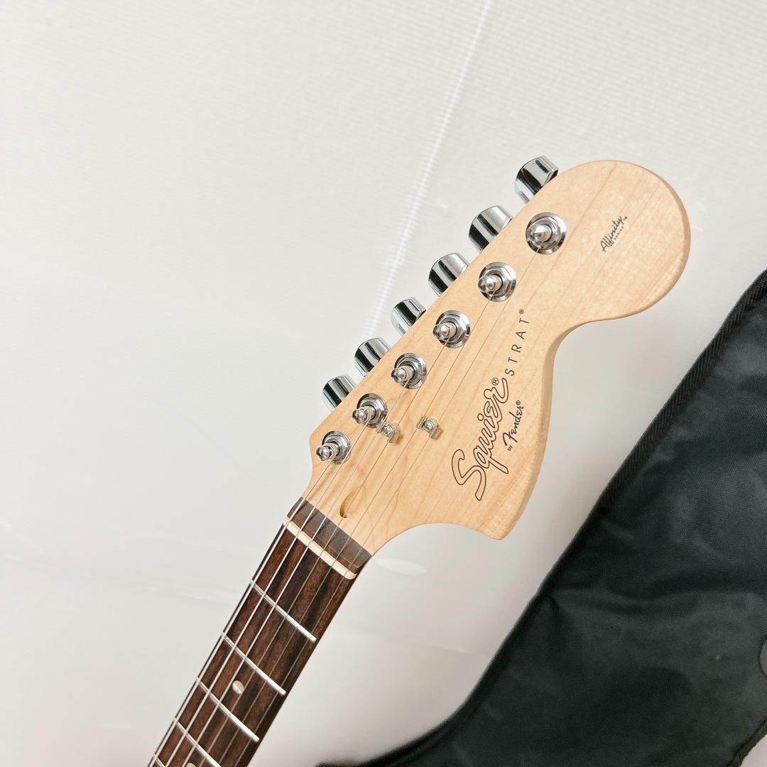 美品 Squier スクワイヤー ストラトキャスター 赤 ヴァーミリオンレッド