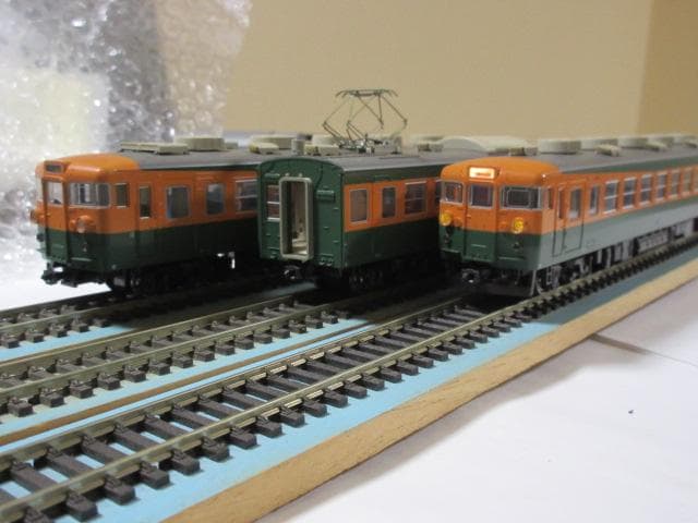 国鉄 急行形 165系電車 3両セット HOゲージ　(プラ製 / KATO製）