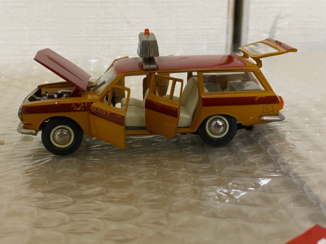 【希少】ソ連製 ミニカー 1/43 GAZ-24 ヴォルガ アエロフロート仕様