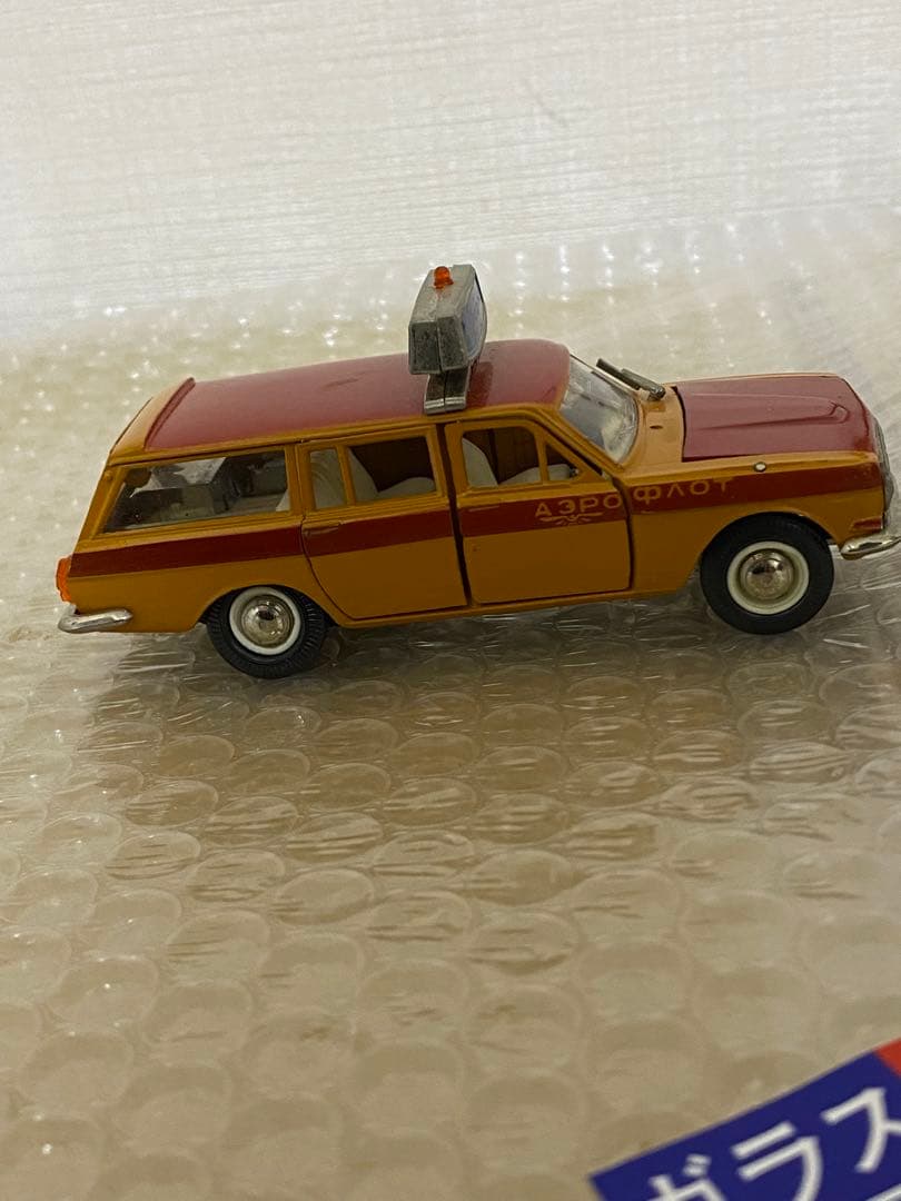 【希少】ソ連製 ミニカー 1/43 GAZ-24 ヴォルガ アエロフロート仕様