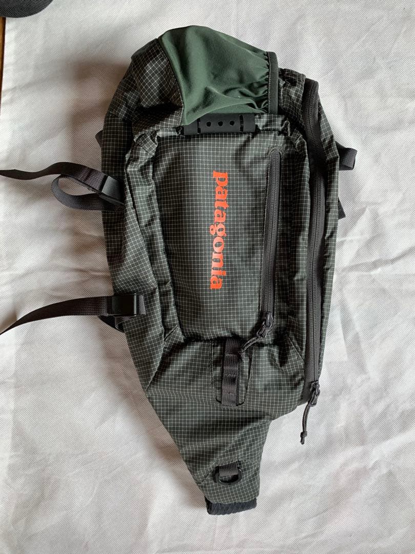 patagonia ベスト　フロントスリング