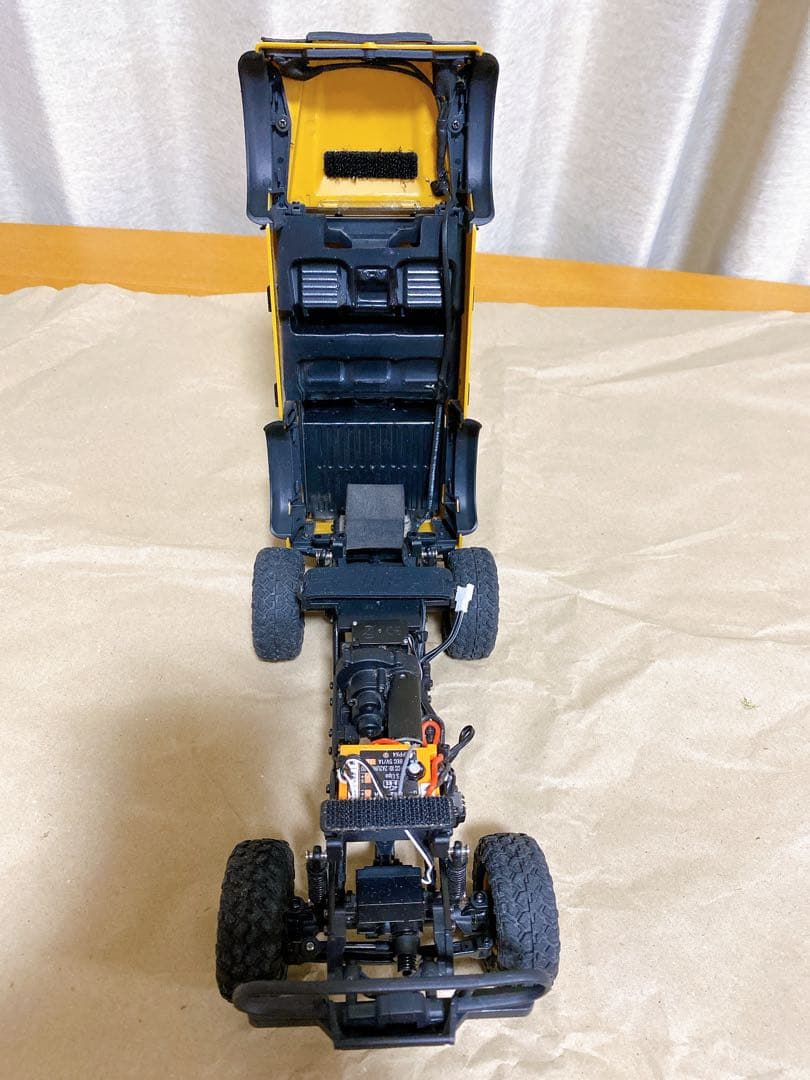 FMS ラジコン　ディフェンダー 1/24 ランドローバー fcx24m