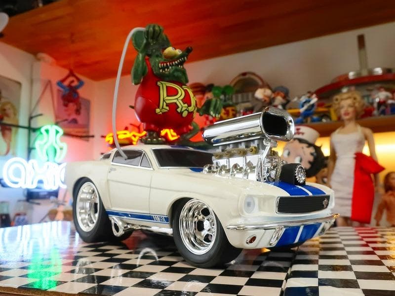 1/18 ラットフィンク Rat Fink ホットロッド フォード マスタング